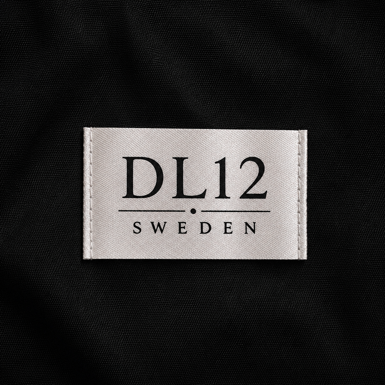 DL12 Urban Black